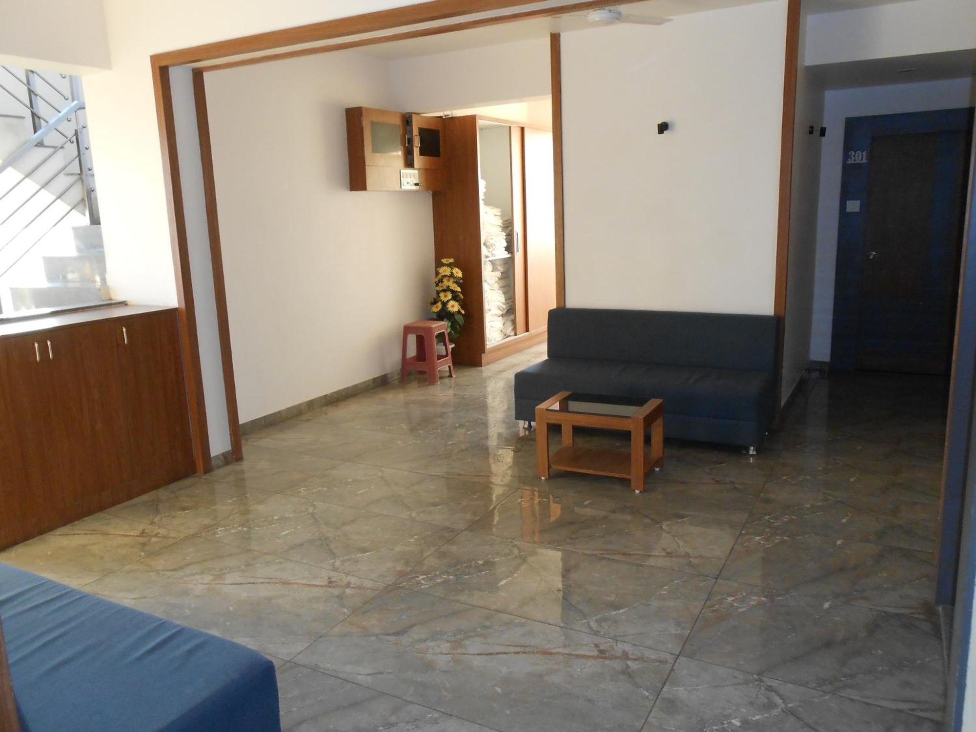 Hotel Crossview Palanpur Buitenkant foto